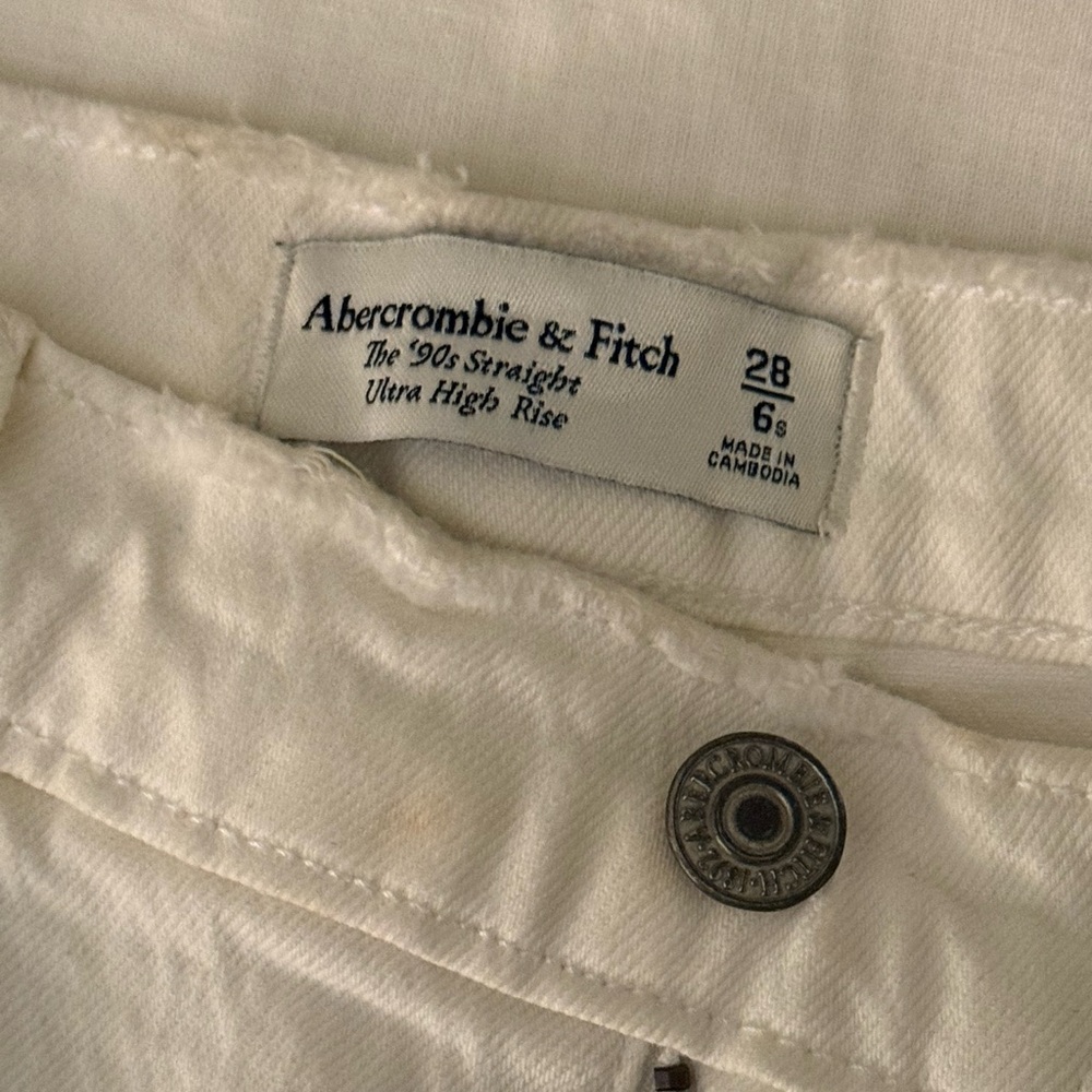 Abercrombie & Fitch Cream 90s Straight Ultra High Rise Jeans